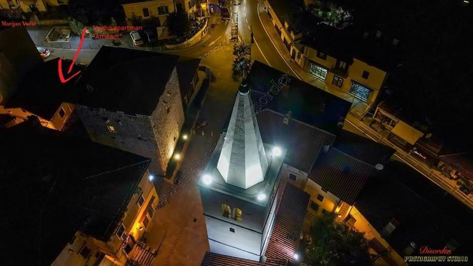 Altstadt Lovran Bagian luar foto